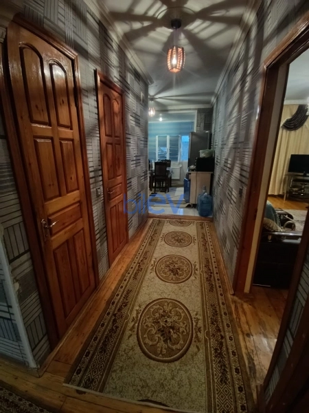 Satış 3 otaqlı Köhnə Tikili bina evi  90m², Bakı