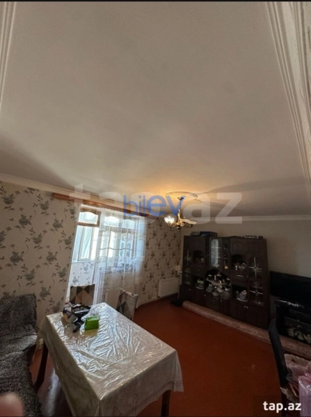 Satış 4 otaqlı Köhnə Tikili bina evi  96m², Sumqayıt