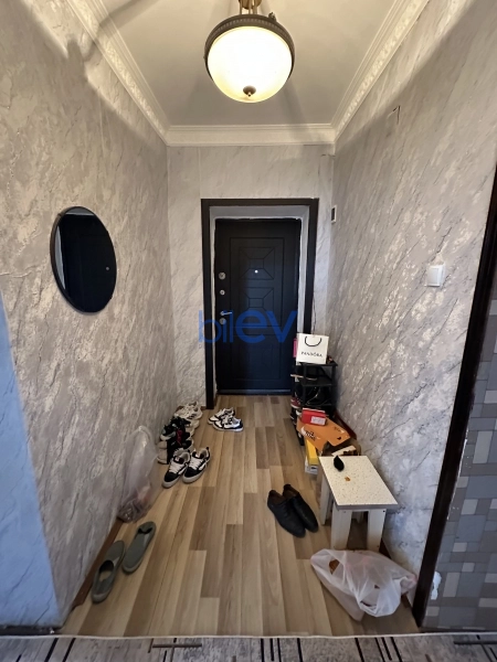 Satış 4 otaqlı Köhnə Tikili bina evi  96m², Sumqayıt