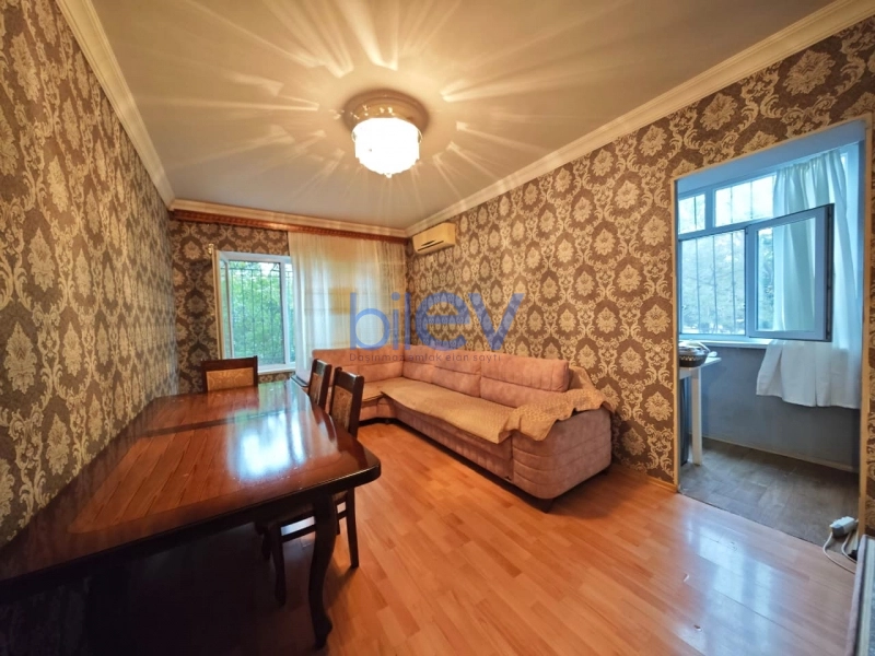 Satış 2 otaqlı Köhnə Tikili bina evi  47m², Bakı