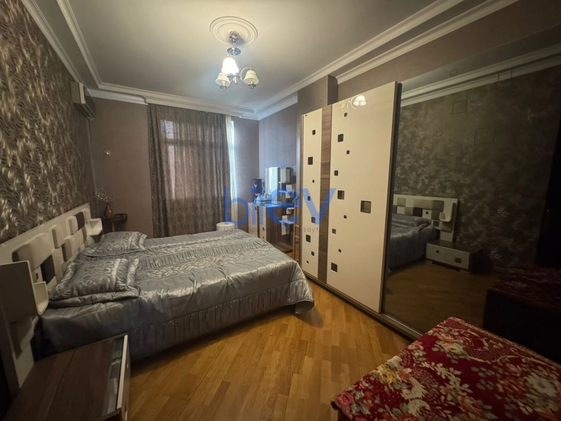 Satış 5 otaqlı Yeni Tikili bina evi  150m², Bakı