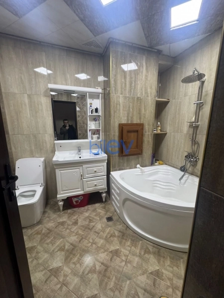 Satış 5 otaqlı Yeni Tikili bina evi  150m², Bakı