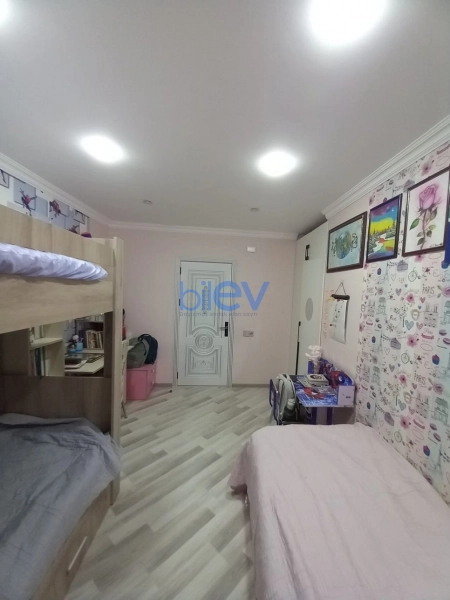 Satış 4 otaqlı Köhnə Tikili bina evi  118m², Sumqayıt