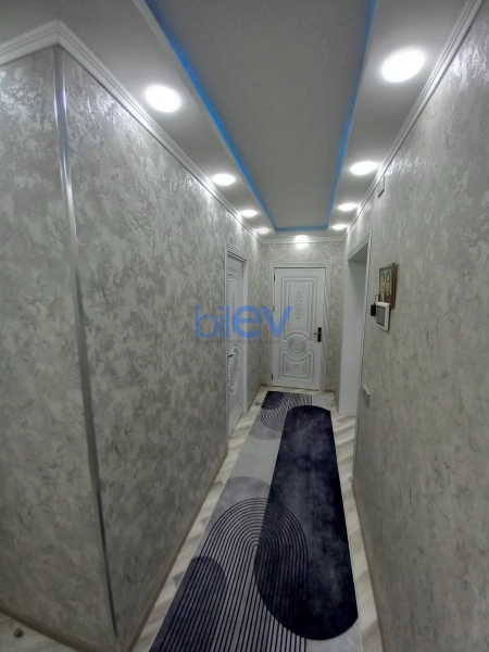 Satış 4 otaqlı Köhnə Tikili bina evi  118m², Sumqayıt