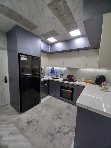Satış 4 otaqlı Köhnə Tikili bina evi  118m², Sumqayıt