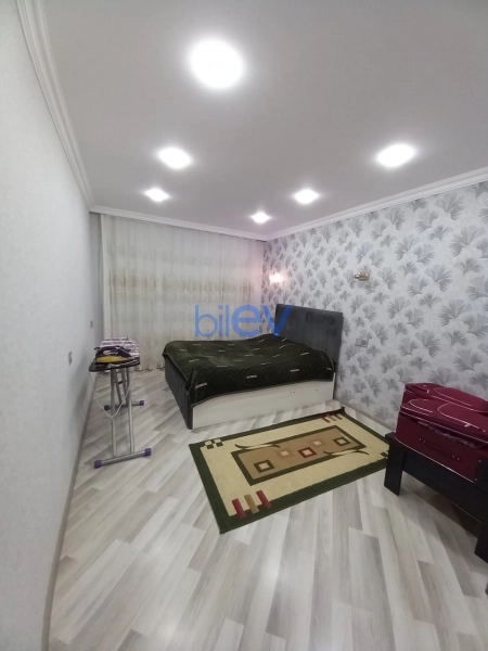 Satış 4 otaqlı Köhnə Tikili bina evi  118m², Sumqayıt