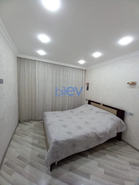 Satış 4 otaqlı Köhnə Tikili bina evi  118m², Sumqayıt