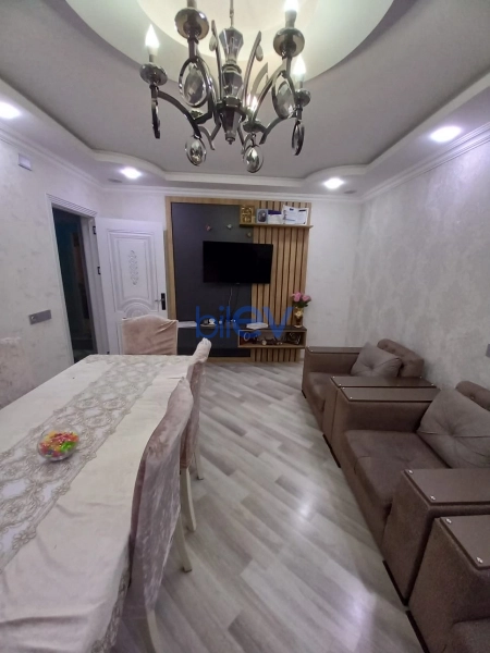 Satış 4 otaqlı Köhnə Tikili bina evi  118m², Sumqayıt