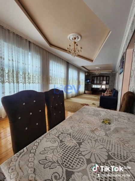 Günlük Kirayə 5 otaqlı Həyət evi  m², Şəki