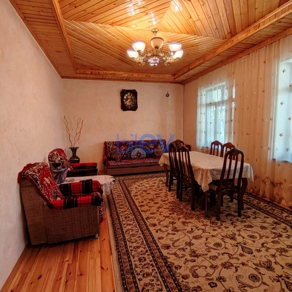 Satış  otaqlı Həyət evi  500m², Şəki