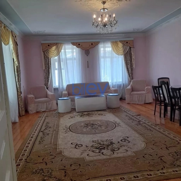 Günlük Kirayə 3 otaqlı Həyət evi  m², Şəki