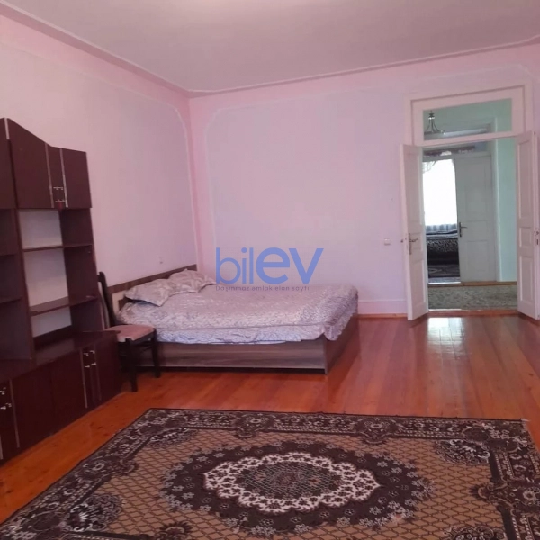 Günlük Kirayə 3 otaqlı Həyət evi  m², Şəki