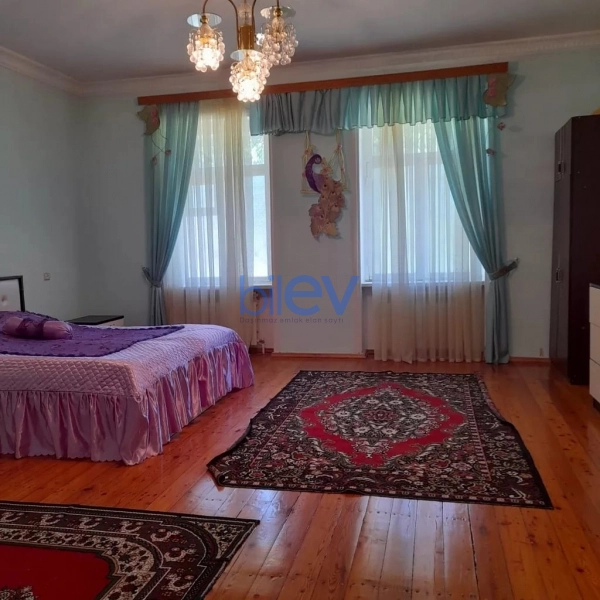 Günlük Kirayə 3 otaqlı Həyət evi  m², Şəki