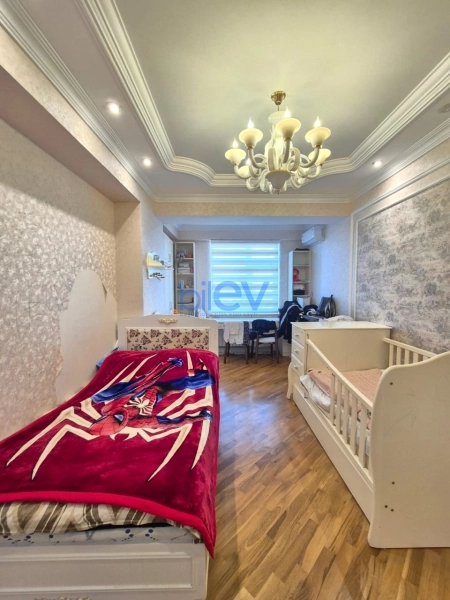 Satış 3 otaqlı Yeni Tikili bina evi  144m², Bakı