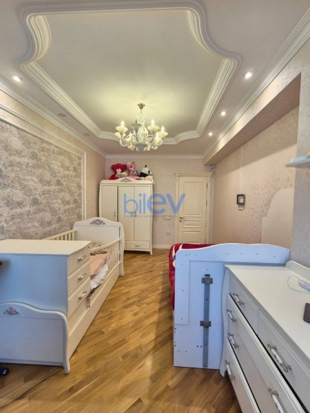 Satış 3 otaqlı Yeni Tikili bina evi  144m², Bakı