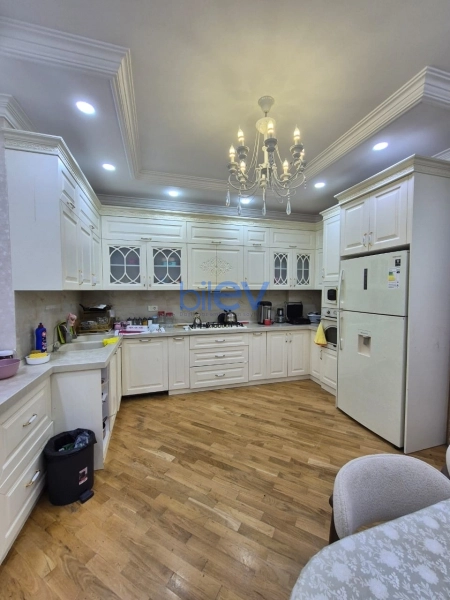 Satış 3 otaqlı Yeni Tikili bina evi  144m², Bakı