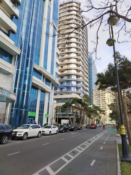 Satış 3 otaqlı Yeni Tikili bina evi  110m², Bakı