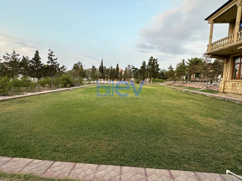 Satış 10 otaqlı Villa  1000m², Bakı