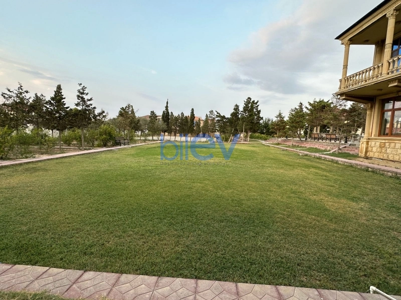 Satış 10 otaqlı Villa  1000m², Bakı