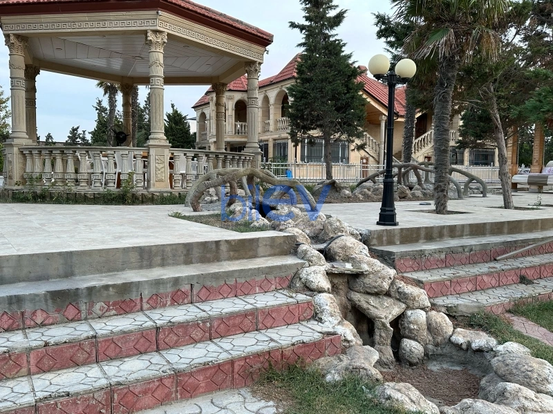 Satış 10 otaqlı Villa  1000m², Bakı