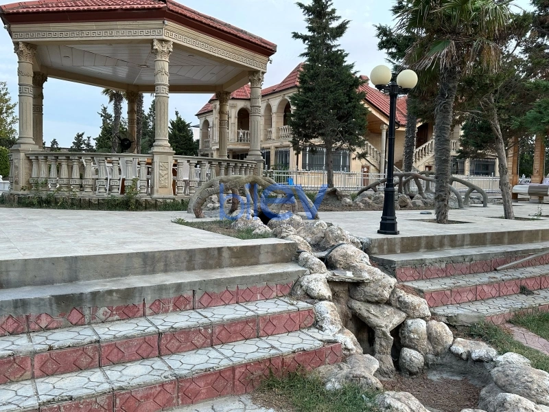 Satış 10 otaqlı Villa  1000m², Bakı