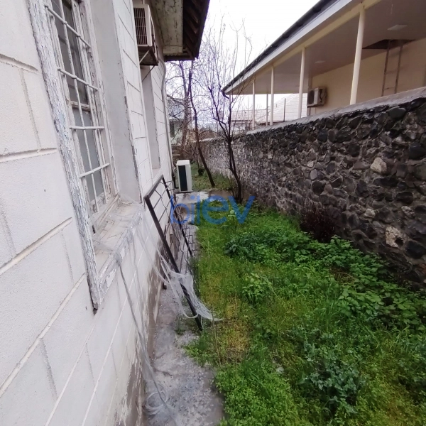 Satış 2 otaqlı Həyət evi  600m², Şəki