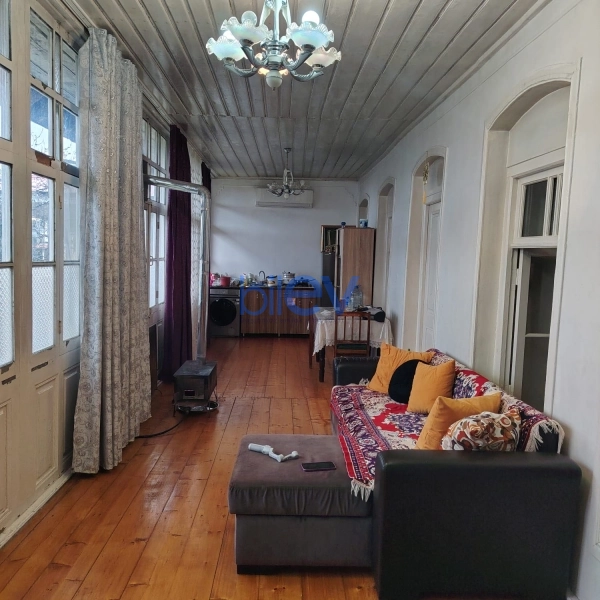Satış 2 otaqlı Həyət evi  600m², Şəki