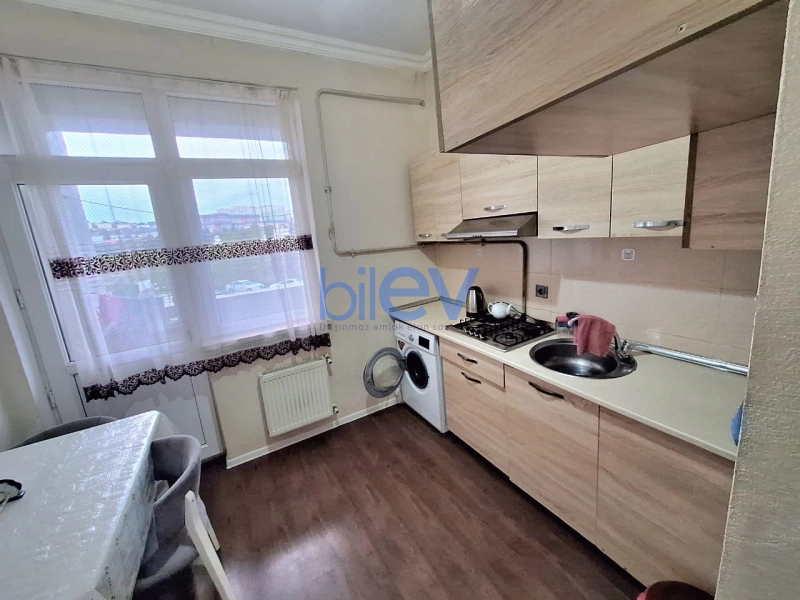 Aylıq Kirayə 3 otaqlı Yeni Tikili bina evi  80m², Bakı