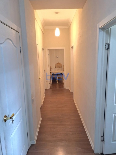 Aylıq Kirayə 3 otaqlı Yeni Tikili bina evi  80m², Bakı