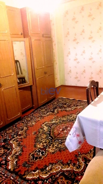 Aylıq Kirayə 3 otaqlı Köhnə Tikili bina evi  65m², Bakı