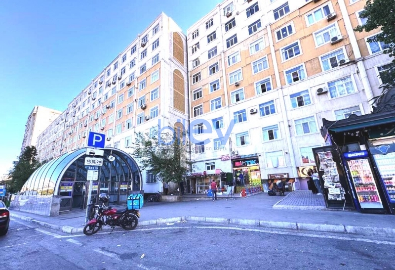 Aylıq Kirayə 3 otaqlı Köhnə Tikili bina evi  65m², Bakı