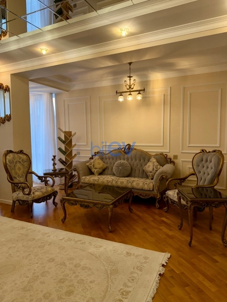 Satış 3 otaqlı Yeni Tikili bina evi  132m², Bakı
