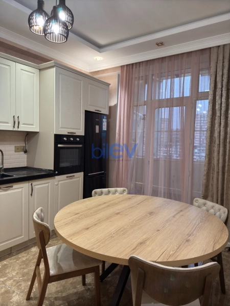 Satış 3 otaqlı Yeni Tikili bina evi  132m², Bakı
