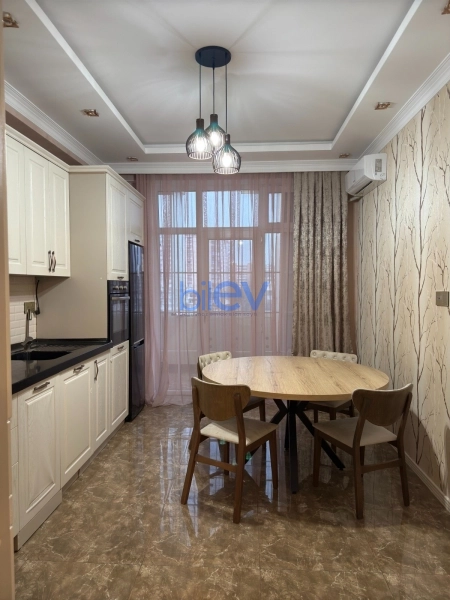 Satış 3 otaqlı Yeni Tikili bina evi  132m², Bakı