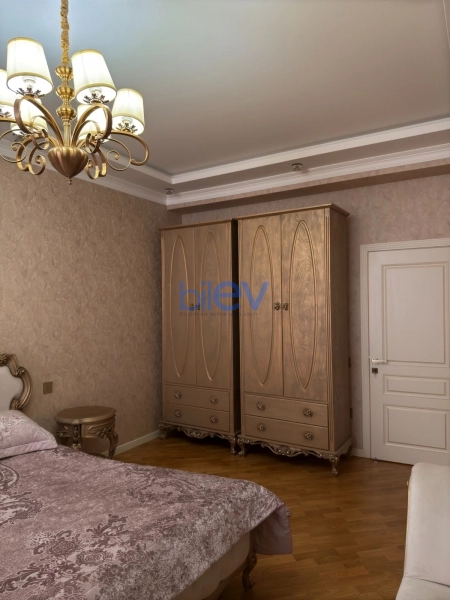Satış 3 otaqlı Yeni Tikili bina evi  132m², Bakı
