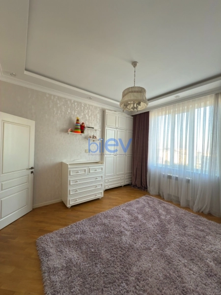 Satış 3 otaqlı Yeni Tikili bina evi  132m², Bakı