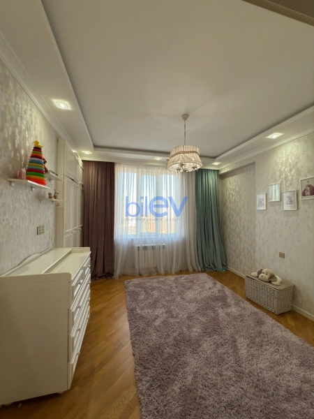 Satış 3 otaqlı Yeni Tikili bina evi  132m², Bakı