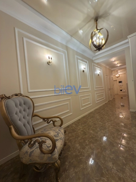 Satış 3 otaqlı Yeni Tikili bina evi  132m², Bakı