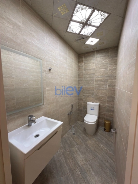 Satış 3 otaqlı Yeni Tikili bina evi  132m², Bakı