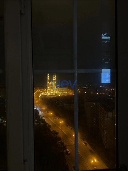 Satış 3 otaqlı Yeni Tikili bina evi  132m², Bakı