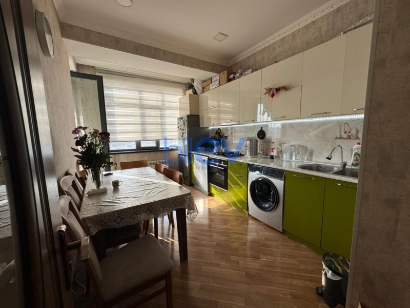 Satış 2 otaqlı Yeni Tikili bina evi  65m², Bakı