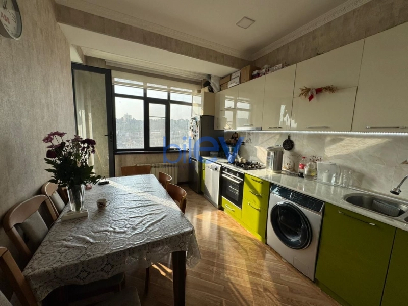 Satış 2 otaqlı Yeni Tikili bina evi  65m², Bakı