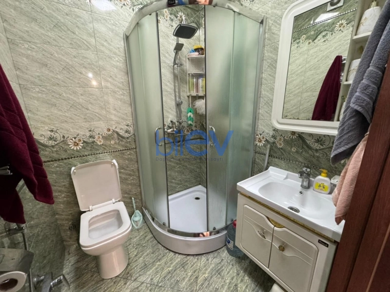 Satış 2 otaqlı Yeni Tikili bina evi  65m², Bakı