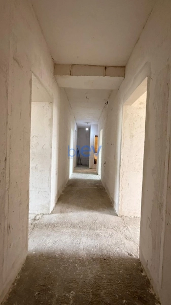 Satış 4 otaqlı Köhnə Tikili bina evi  110m², Bakı