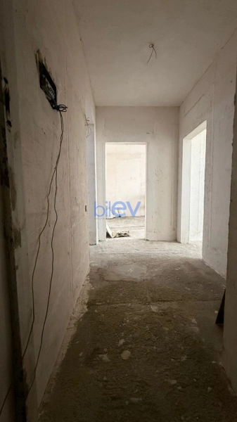 Satış 4 otaqlı Köhnə Tikili bina evi  110m², Bakı