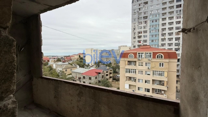 Satış 4 otaqlı Köhnə Tikili bina evi  110m², Bakı