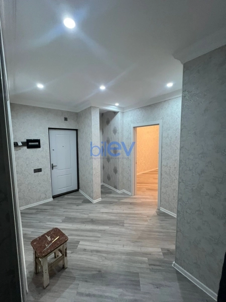 Aylıq Kirayə 3 otaqlı Köhnə Tikili bina evi  70m², Bakı