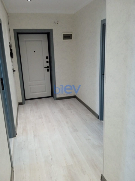 Satış 4 otaqlı Köhnə Tikili bina evi  90m², Bakı