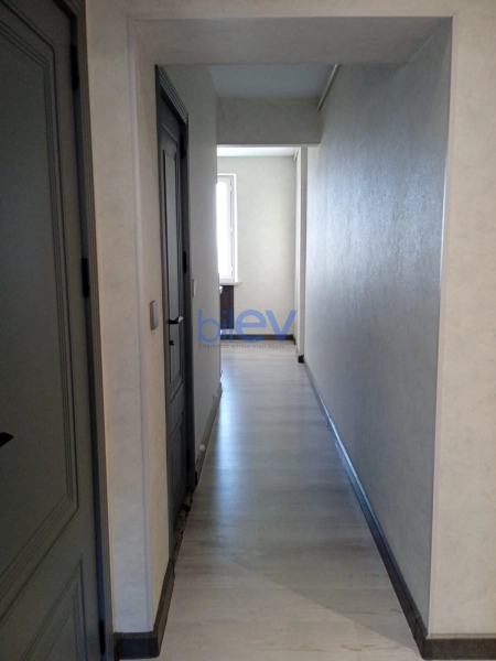 Satış 4 otaqlı Köhnə Tikili bina evi  90m², Bakı
