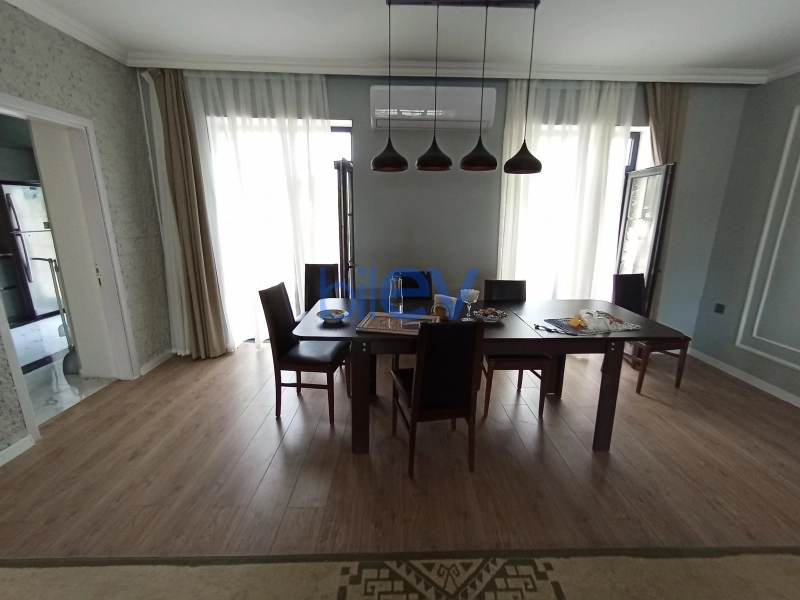 Satış 5 otaqlı Villa  200m², Bakı
